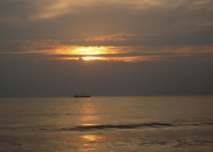 Modern With Garden Σπίτι διακοπών